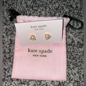 Kate spade faux pearl stud earrings with dust bag
